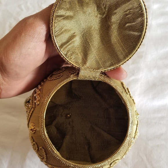 One of a kind elegant cocktail date tassel crystal bag - Picture 9 of 16